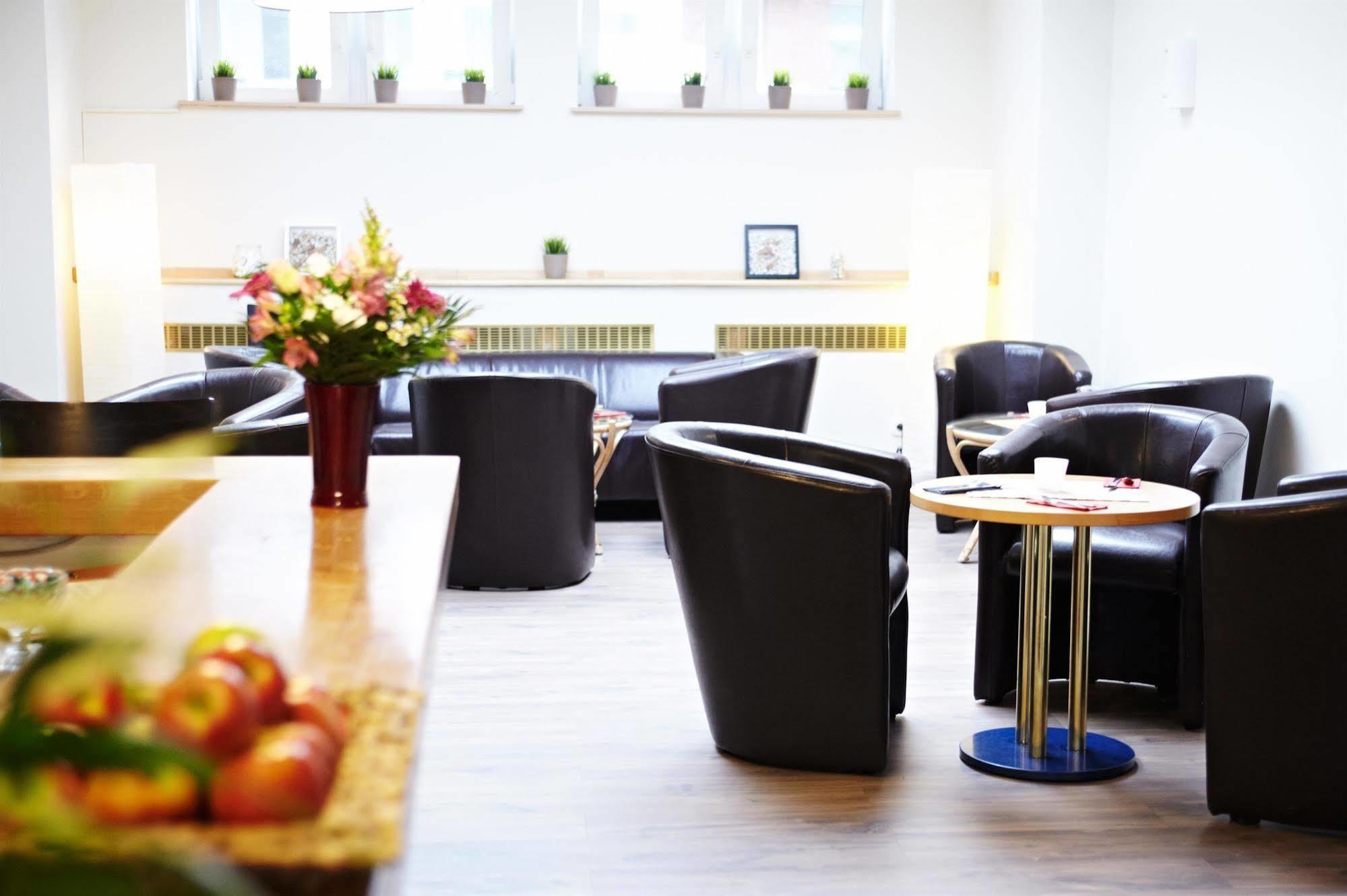 Hotel Ostseehalle Kiel By Premiere Classe Exterior foto